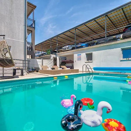 Faszinierendes Nur 150 Meter Zum Mit Jacuzzi, Billard, Pool, Grill 아파트 드라말리