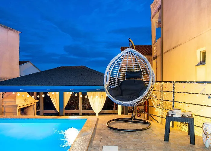 Faszinierendes Nur 150 Meter Zum Mit Jacuzzi, Billard, Pool, Grill *
