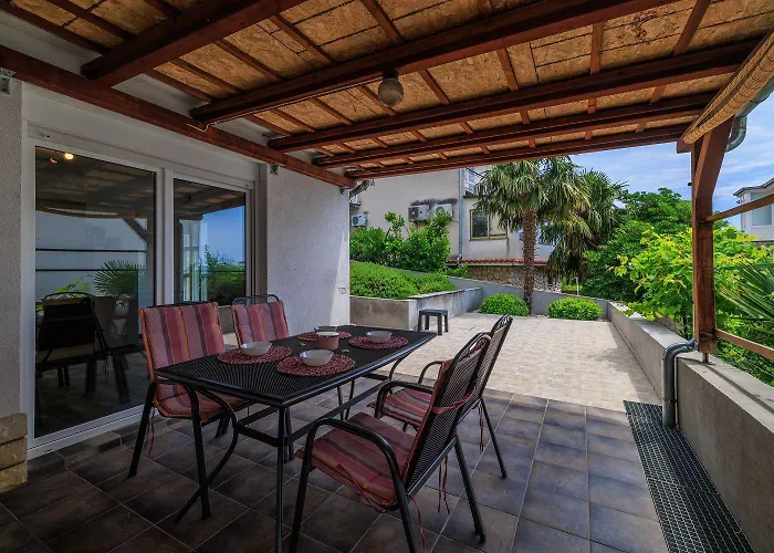 Apartman Faszinierendes Nur 150 Meter Zum Mit Jacuzzi, Billard, Pool, Grill *