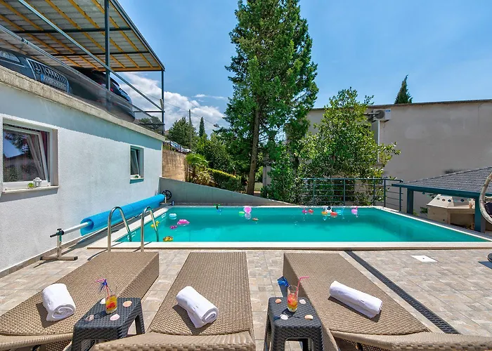 Apartman Faszinierendes Nur 150 Meter Zum Mit Jacuzzi, Billard, Pool, Grill *